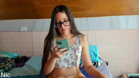 Nicole online show from April 2026 02:36:02 PM