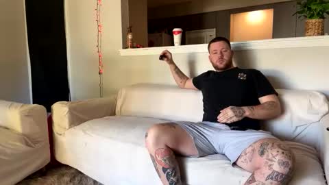 Snapshot of theviberoom chatting on November 2025 05:58:02 PM The Vibe Room online show from November 2025 05:58:02 PM