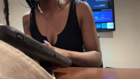 Sapphire the Vixen online show from April 2026 11:38:02 PM