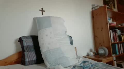 Snapshot of thhe13 chatting on September 2025 12:51:01 PM thhe13 online show from September 2025 12:51:01 PM