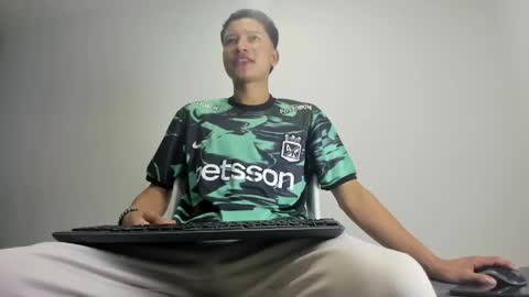 Thiago online show from May 2026 02:31:01 AM