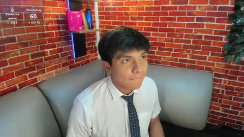 thiago online show from April 2026 01:01:01 PM