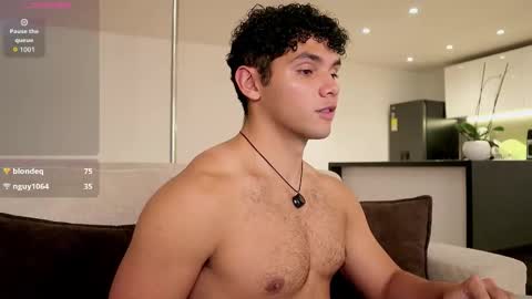 Just Thiago  online show from September 2025 04:22:01 AM