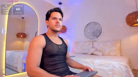 Thiago online show from November 2025 10:15:02 AM