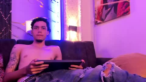 Snapshot of thiago_preston chatting on April 2026 08:04:02 PM Thiago online show from April 2026 08:04:02 PM