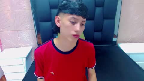 thiago_twink38 online show from December 2025 05:23:01 AM