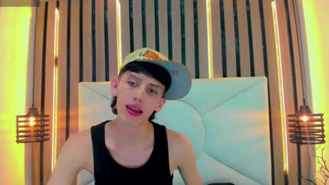 Snapshot of thiago_twink38 chatting on April 2026 09:35:02 AM thiago_twink38 online show from April 2026 09:35:02 AM