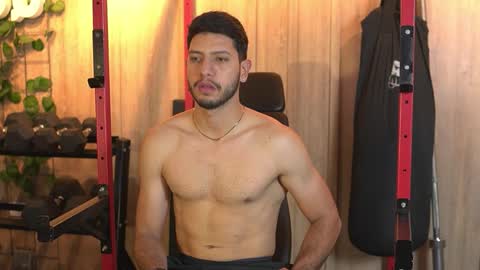 Thiago online show from December 2025 12:22:01 PM