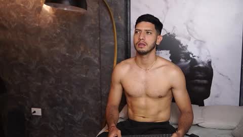 Thiago online show from December 2025 12:35:02 PM