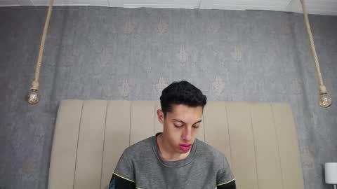 Thiago   online show from March 2025 11:04:02 PM