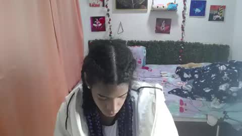 Snapshot of thiana_horny chatting on June 2026 01:58:02 PM thiana_horny online show from June 2026 01:58:02 PM