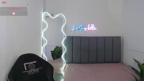  thiana  online show from October 2025 03:05:02 AM