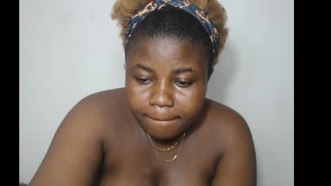 Snapshot of thickebonny7 chatting on February 2026 10:30:01 AM thickebonny7 online show from February 2026 10:30:01 AM