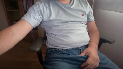 Snapshot of thickguybcn chatting on May 2026 07:36:02 AM ThickDickBCN online show from May 2026 07:36:02 AM