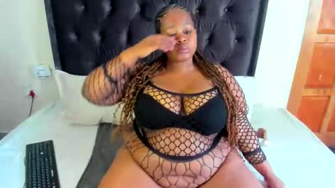 thickleeyanaxx online show from February 2026 10:56:01 AM