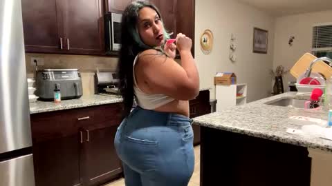 thickmorena online show from October 2025 04:22:01 AM