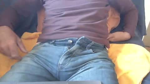 Snapshot of thickrum chatting on May 2026 09:06:01 AM Thickru online show from May 2026 09:06:01 AM