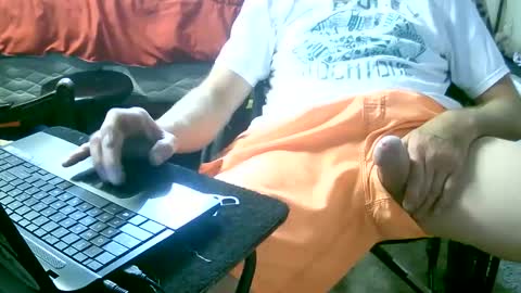 Snapshot of thickwhiteboydick chatting on March 2025 02:09:01 AM thickwhiteboydick online show from March 2025 02:09:01 AM