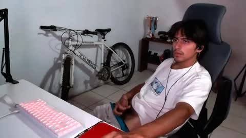 Snapshot of thieves_us chatting on September 2025 09:59:02 PM thieves_us online show from September 2025 09:59:02 PM