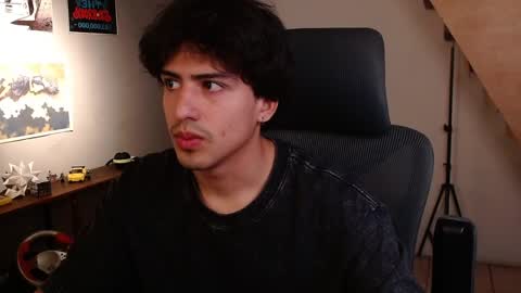 thieves_us online show from April 2026 07:00:01 PM