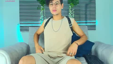 Thiago Saenzz online show from April 2026 03:53:01 PM