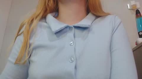 Snapshot of thin33 chatting on January 2025 03:31:02 AM sara online show from January 2025 03:31:02 AM