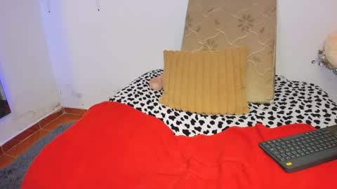 THIN PRINCESS  online show from February 2025 02:04:02 AM