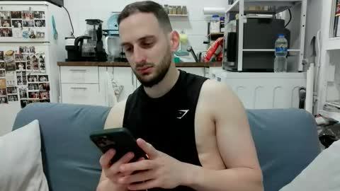 Snapshot of thinboy2 chatting on April 2026 05:25:01 PM Thinboy2 online show from April 2026 05:25:01 PM