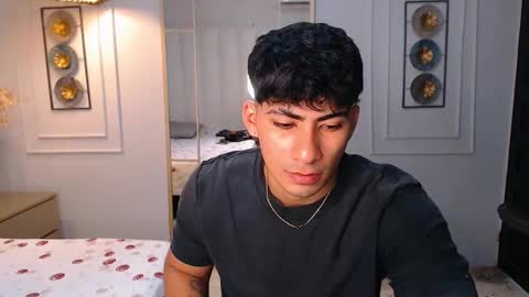 MICHAEL AND CRISS online show from December 2025 09:22:01 PM