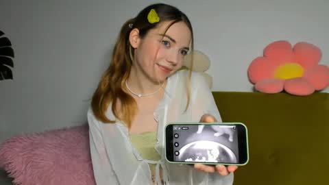 Snapshot of thisisamelia chatting on December 2024 04:29:02 PM Amelia  shows on mondays fridays and sundays  if anything changes im giving updates on my fansly  online show from December 2024 04:29:02 PM