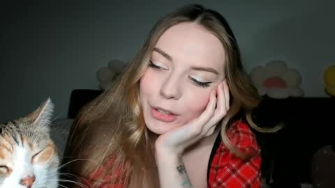 Snapshot of thisisamelia chatting on December 2024 03:57:01 PM Amelia  shows on mondays fridays and sundays  if anything changes im giving updates on my fansly  online show from December 2024 03:57:01 PM