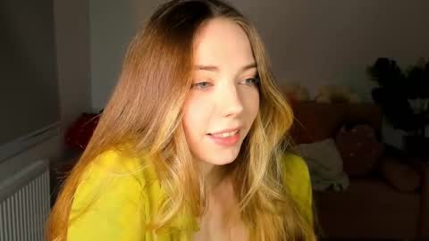 Snapshot of thisisamelia chatting on March 2025 03:20:01 PM Amelia  shows on mondays fridays and sundays  if anything changes im giving updates on my fansly  online show from March 2025 03:20:01 PM