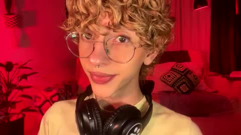 Damiano online show from April 2026 07:59:01 PM
