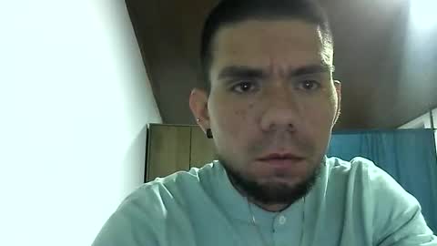 Snapshot of thomas2wood chatting on April 2026 12:02:01 AM Thomas2Wood online show from April 2026 12:02:01 AM