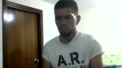 Snapshot of thomas2wood chatting on May 2026 12:41:01 AM Thomas2Wood online show from May 2026 12:41:01 AM