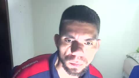 Snapshot of thomas2wood chatting on May 2026 02:53:02 AM Thomas2Wood online show from May 2026 02:53:02 AM