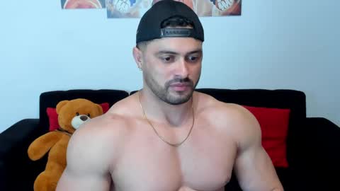 Thomas Brandon online show from February 2025 04:33:02 AM