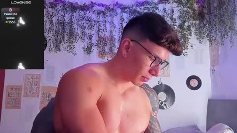 Thomas Grey online show from March 2025 11:33:01 AM