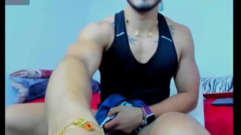 Thomas online show from September 2025 09:25:01 PM