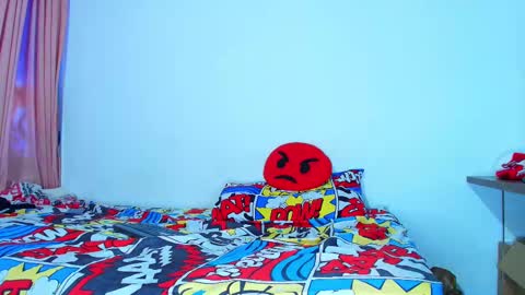 thomas_ks11 online show from December 2024 05:44:01 PM