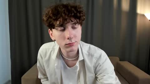 Thomas online show from March 2025 02:04:01 AM