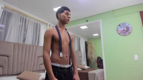 Snapshot of thomas_valkov chatting on May 2026 11:29:01 AM Thomas Valkov online show from May 2026 11:29:01 AM