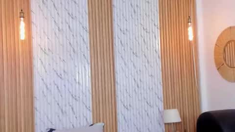 Thomas online show from September 2025 12:06:01 PM