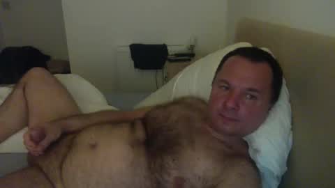 Tom online show from April 2026 10:22:01 PM