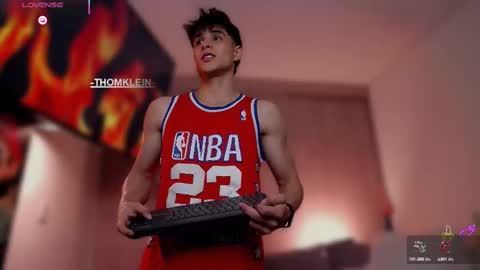 Thom Klein online show from September 2025 07:36:02 PM