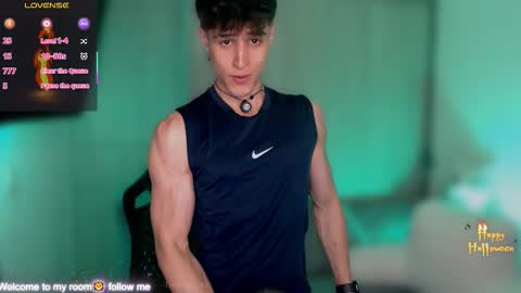 Thom Klein online show from October 2025 06:50:02 PM