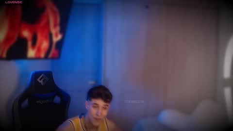 Thom Klein online show from December 2025 07:43:02 PM