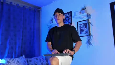 Thoms Every online show from November 2025 12:00:01 AM