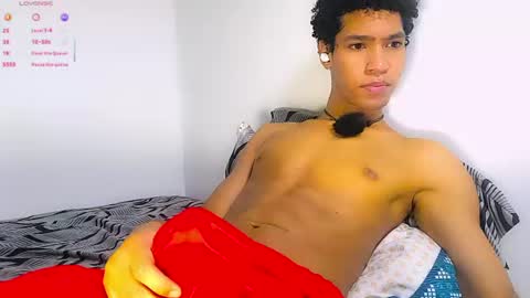 thonyxxx_ online show from June 2026 05:56:01 AM