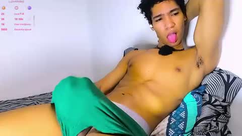 thonyxxx_ online show from June 2026 06:52:01 AM
